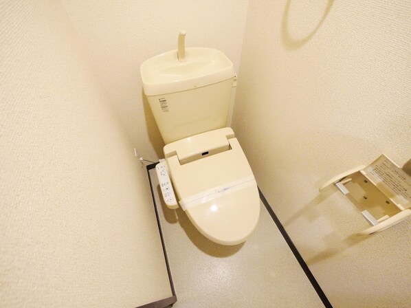 レオネクストラシーヌ弐番館の物件内観写真